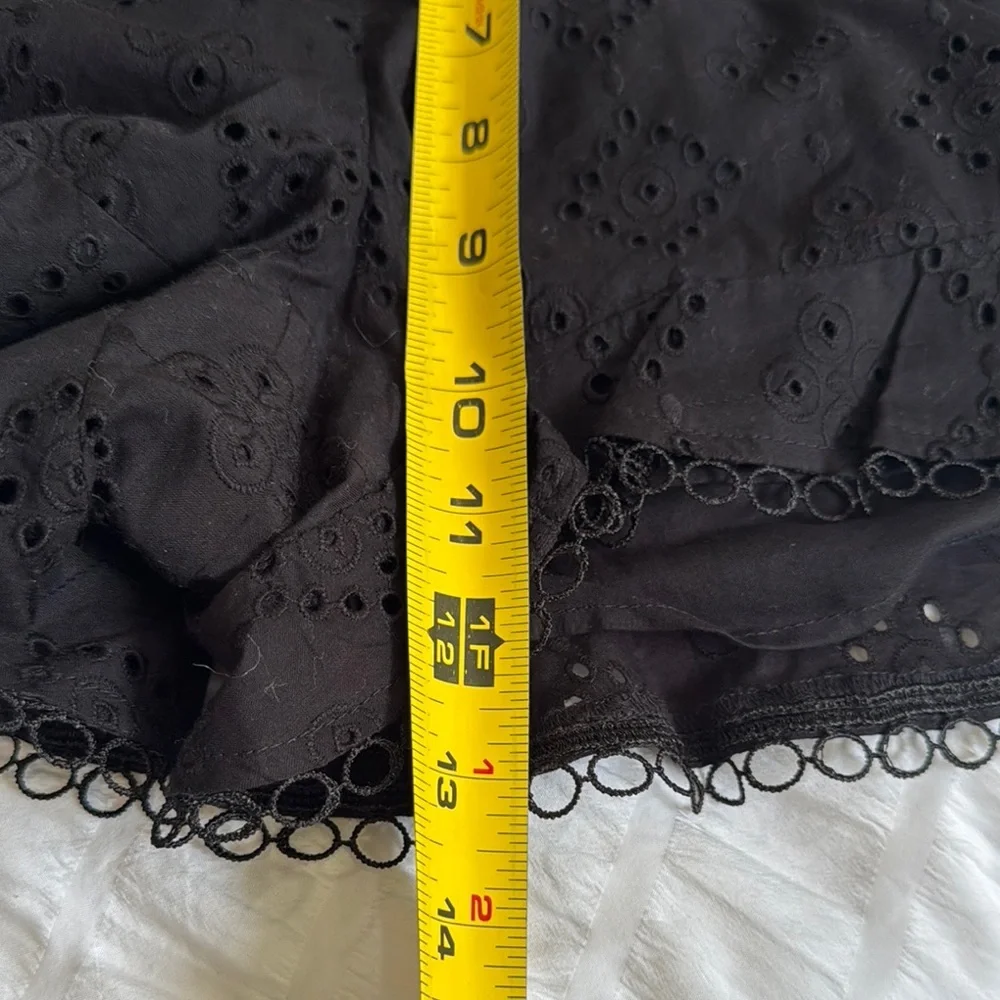 NWT LOFT Cotton Black Eyelet Lace Trim Shorts Fully Lined Womens Size 6